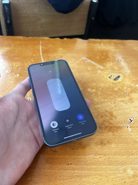 Айфон 13 с гарантия