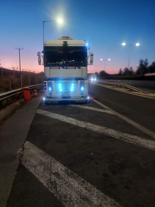 VÂND Renault Magnum