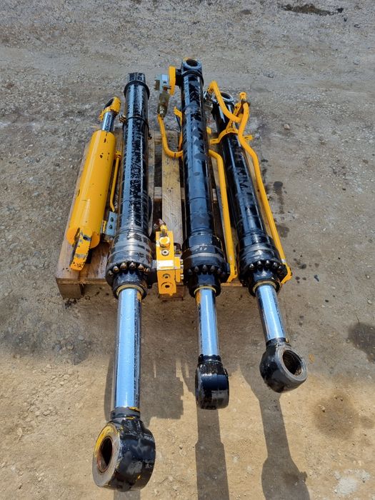 Cilindrii hidraulici excavator JCB JS — poza 2