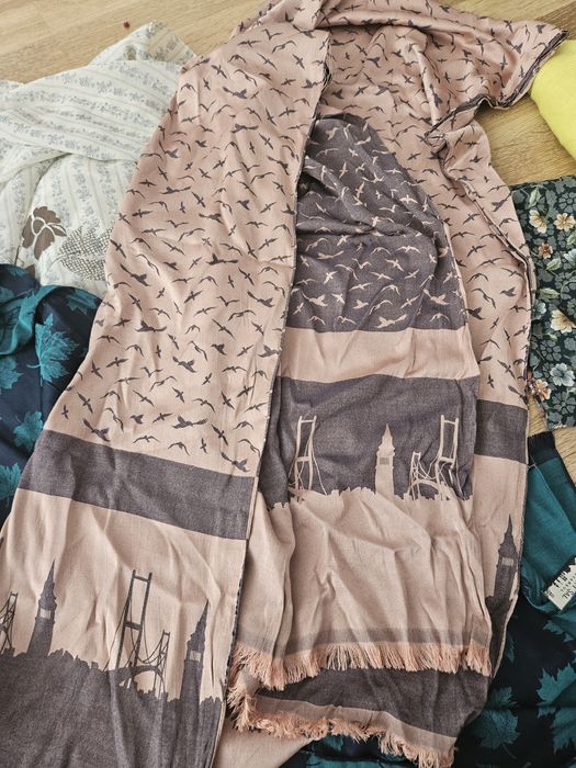 Флорална блуза туника риза лятна на цветя с дантела асиметричен ръкав