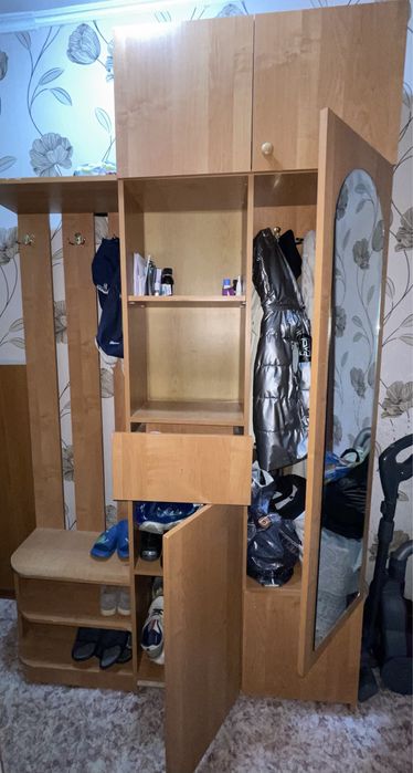 Б/у мебель для прихожей