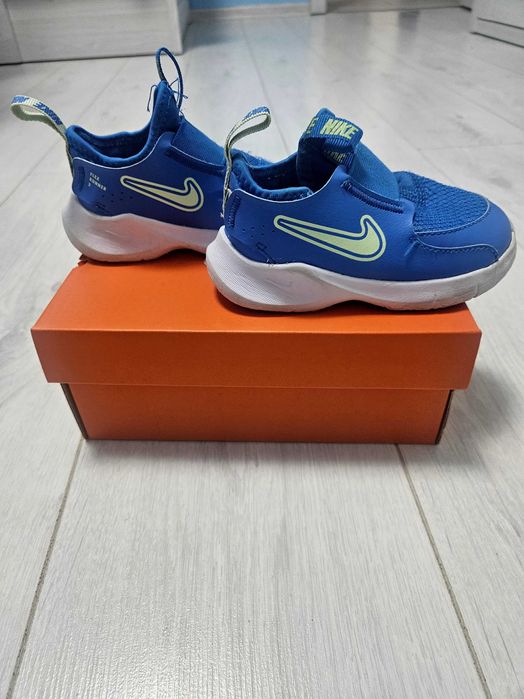 Маратонки adidas 23.5 номер