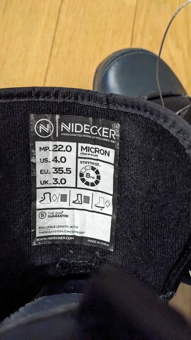 Vand boots snowboard Nidecker copil marimea 35.5