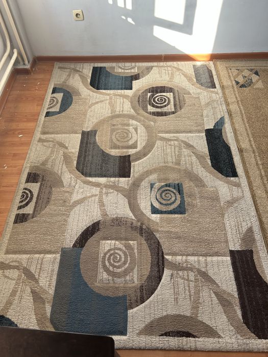 Шкаф в прихожую, в спальню, ковры