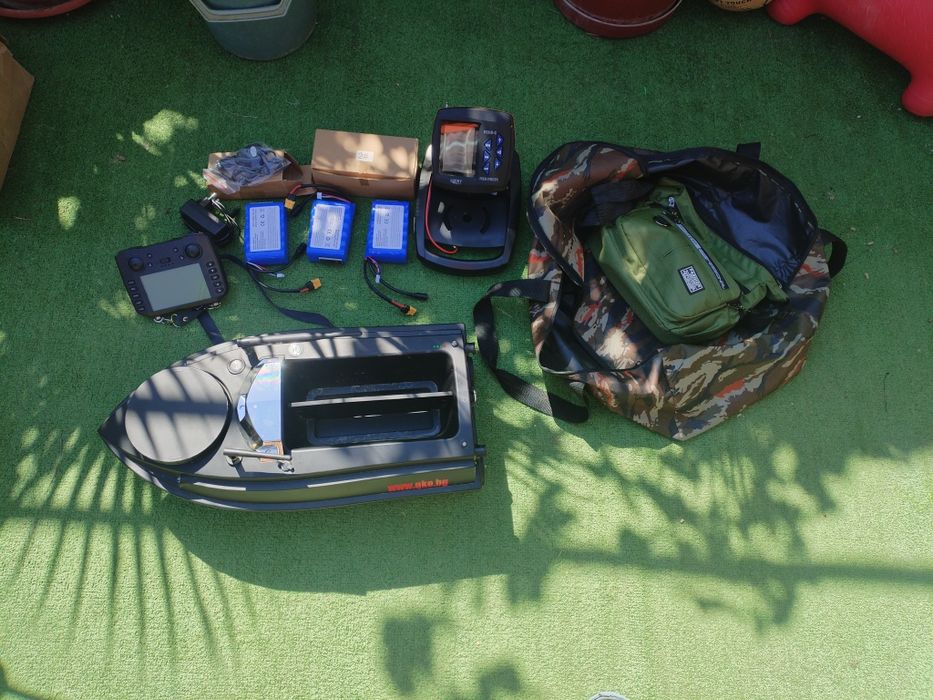 Лодка за захранка v030 с гпс и сонар LUCKY ff918 cwl