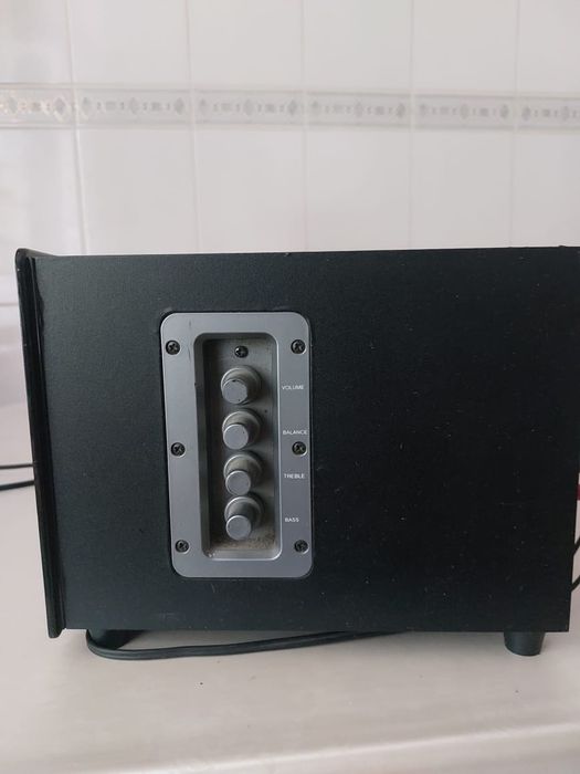 Subwoofer multimedia sistem для компьютера