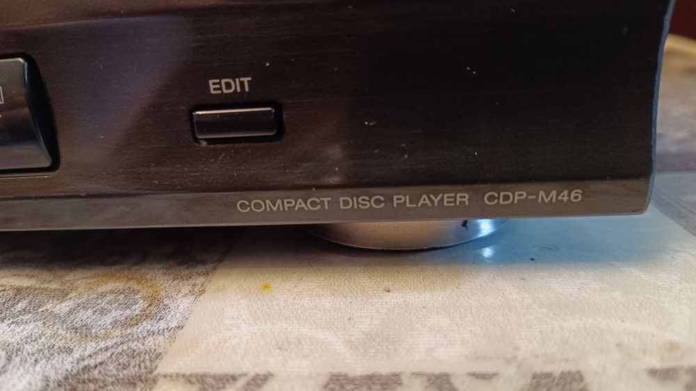Sony CDP -M46 проигрыватель