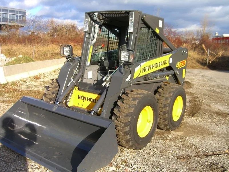 Inchiriere Miniexcavator Miniincarcator Bobcat
