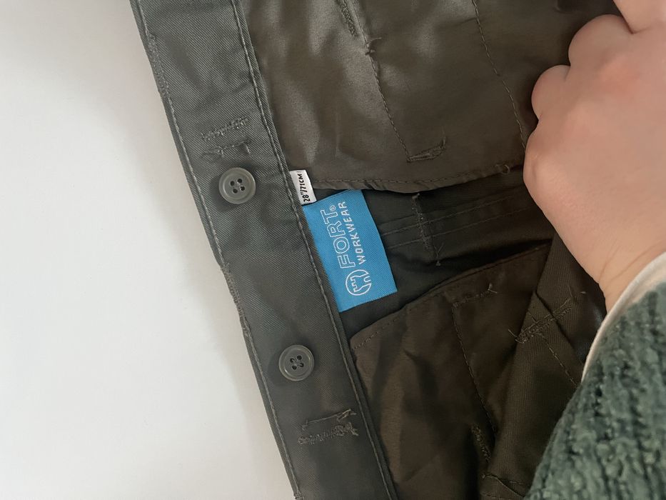 Pantaloni pentru bărbați S noi