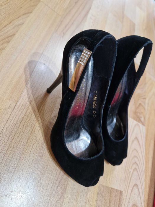 Туфли черные замша