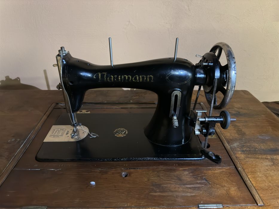Masina de cusut Vintage Naumann