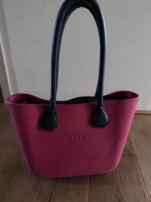 Poseta O bag clasica ( accesoriu inclus )