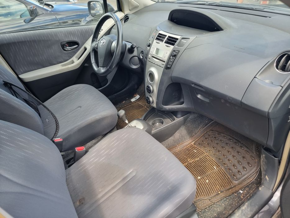Toyota Yaris 1.3 VVTI  2009 На части Автоматик