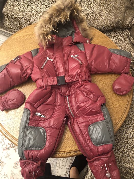 Детский пуховых комбинезон