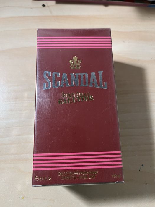 Vand parfum scandal