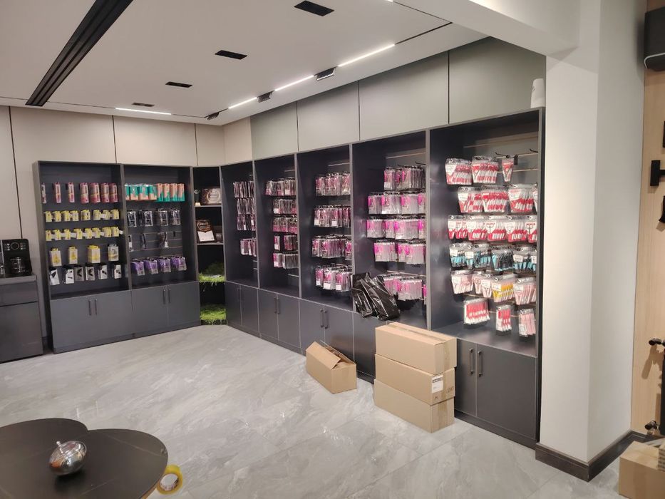 Mebel na zakaz. Polka, vitrina, stelaj, shkaf, apteka, ofisni mebel.