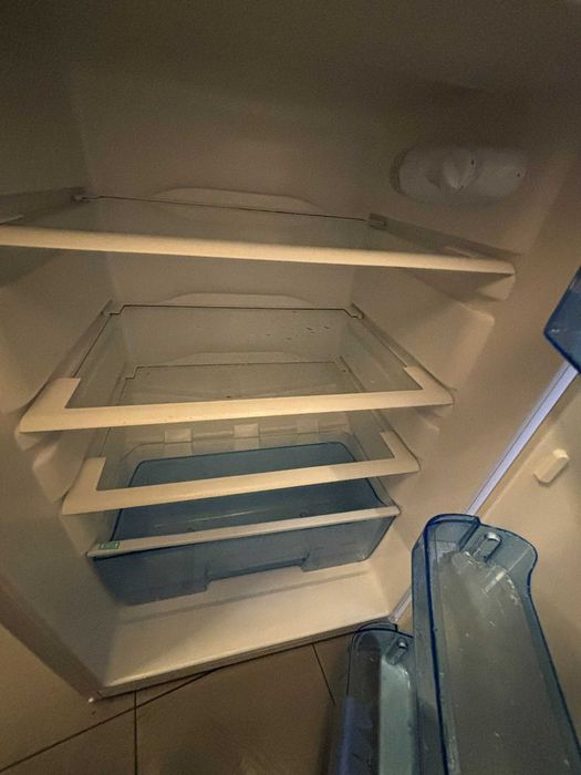 Хладилник малък/подплотов