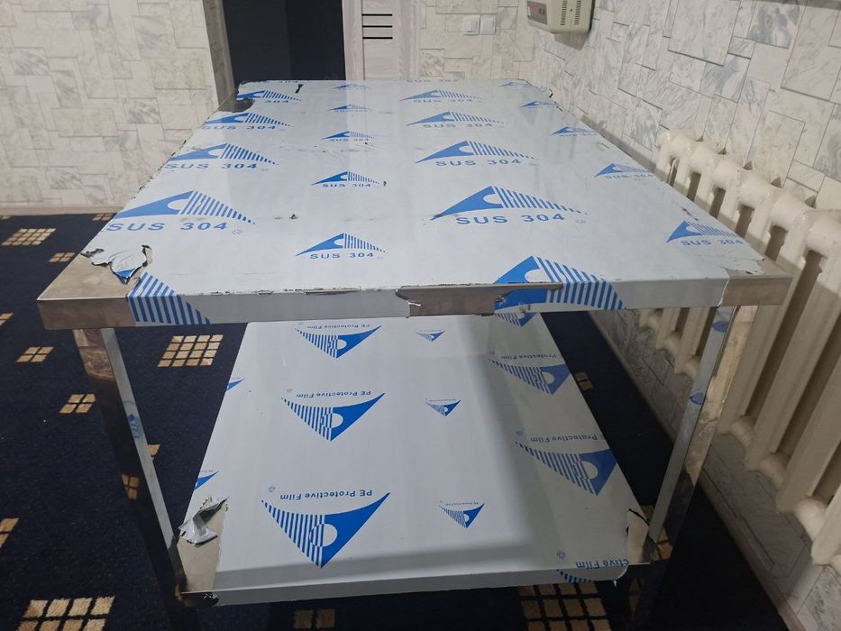 Нержавийкали стол сотилади