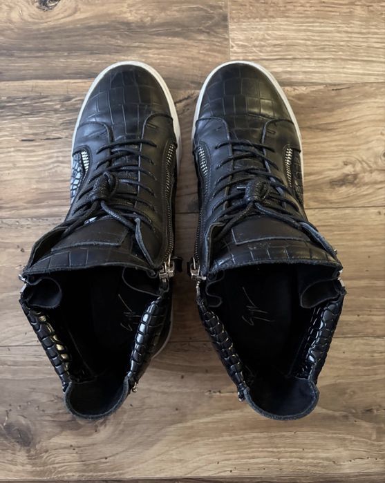 Черни обувки Giuseppe Zanotti