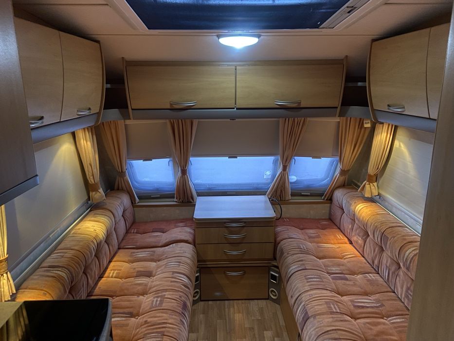 Каравана Swift двуместна