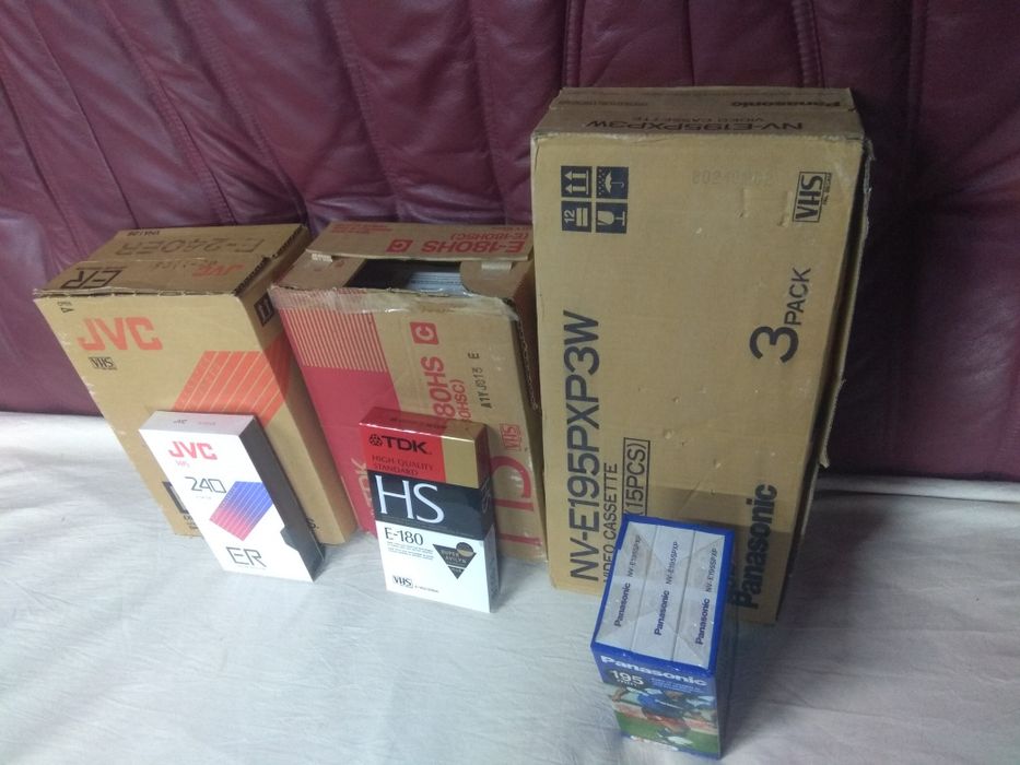 Видеокассеты фирменные , новые