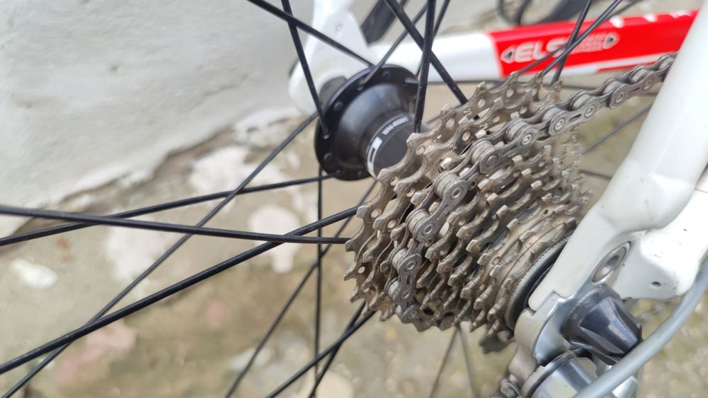 Шосеен велосипед be one storm 1.0