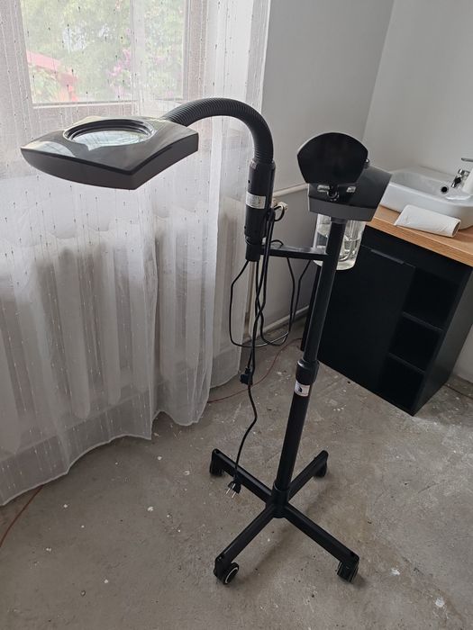 Vapozon cosmetic Giovanni + Lampa cosmetica cu lupa D-21 Negru