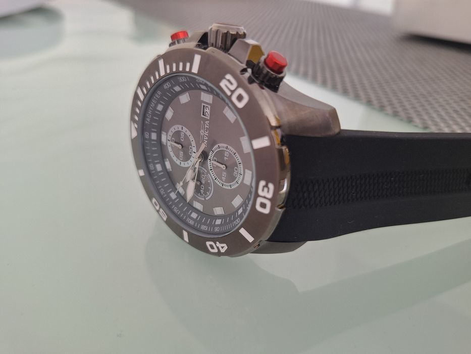 Мъжки.  часовник Invicta