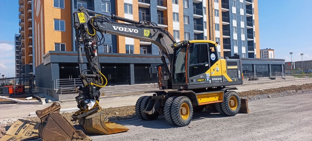 EW140E Uzbda yagona tiltrotatorlik ekskovator xizmati Toshkent boylab