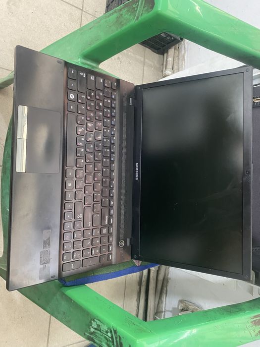 Продам ноутбук Самсунг