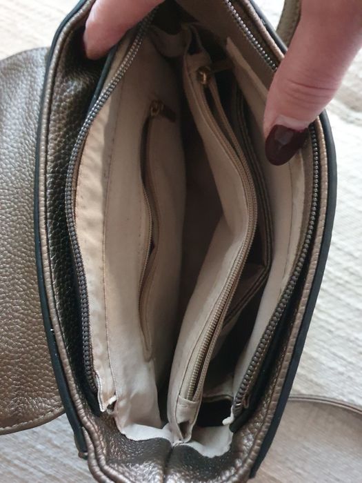 Чанта дамска през рамо бежава