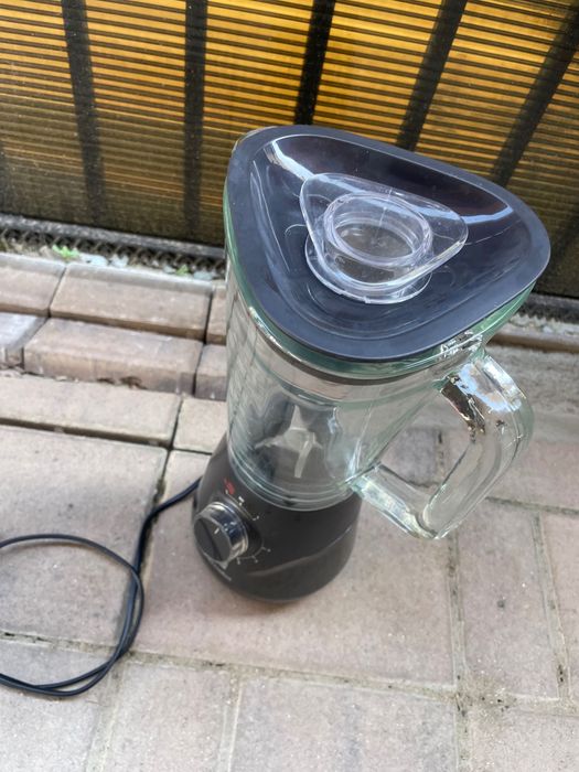 Cand blender fructe si legume electrolux