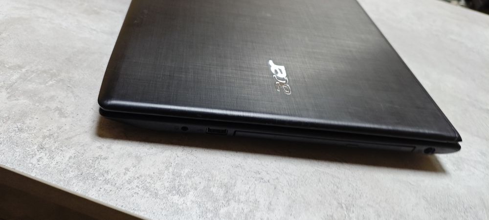 Ноутбук Acer i3/8gb/ssd