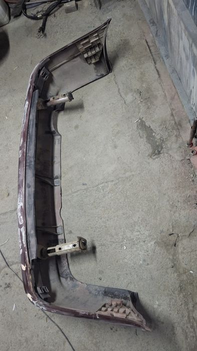 Задний бампер Ауди В4  ОРИГИНАЛ