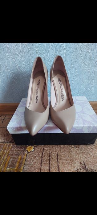 Продам туфли женские