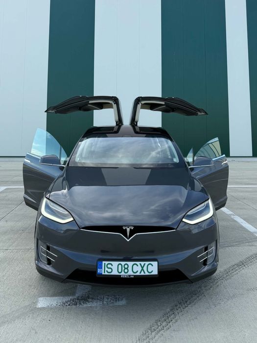 TESLA Model X