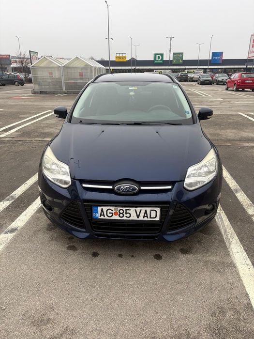 FORD Focus 2011 — imagine 5