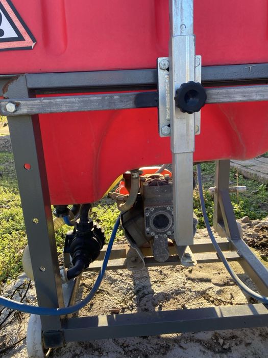 Продава се пръскачка UNTAR