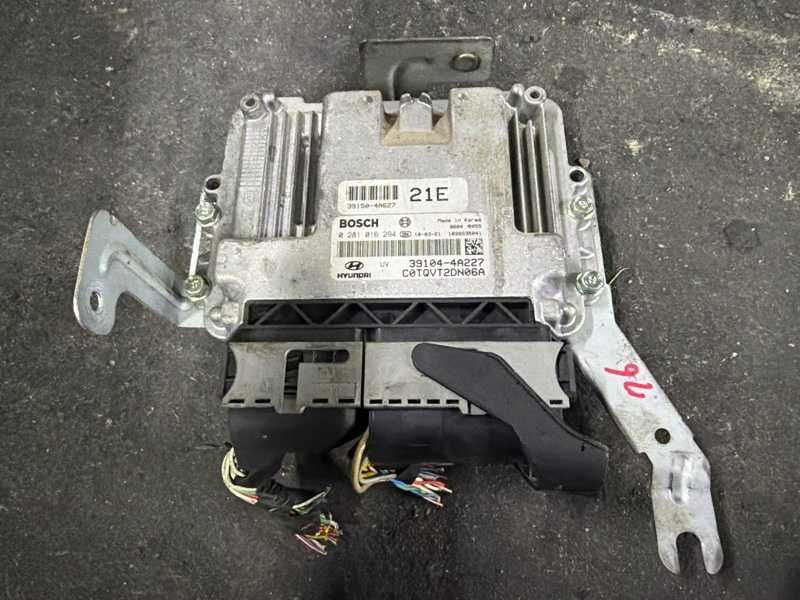 Блок ЭБУ (ECU) на D4CB 2.5 CRDi (Дизель)