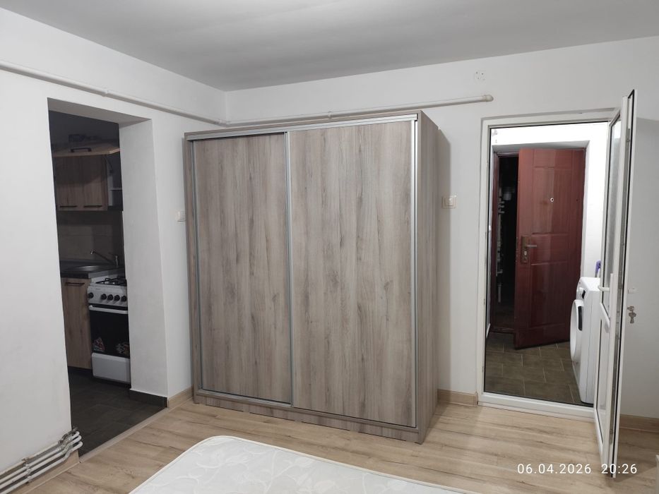 Garsoniera de inchiriat