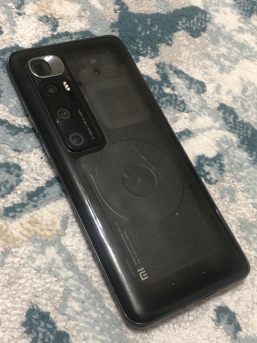 Xiaomi mi 10 ultra (в хорошем состаяние )
