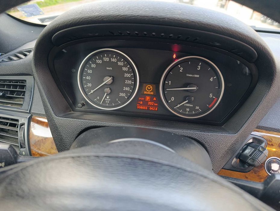Автомобил BMV X5 E70