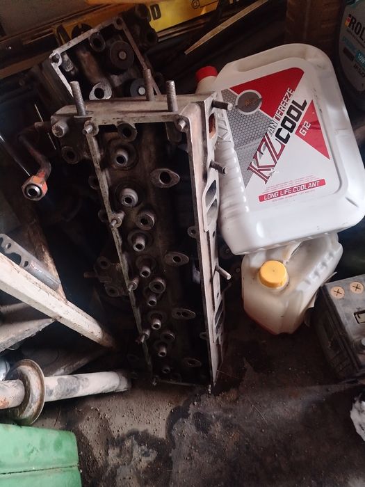 Продам головку от зил 130