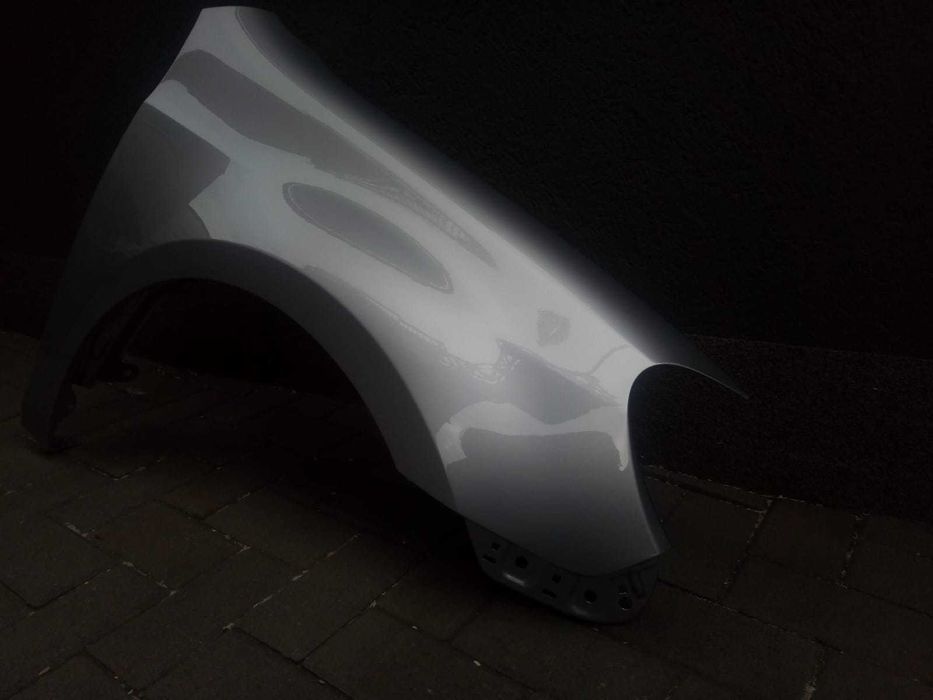 Aripa Fata Dreapta VW Golf 6/VI 2008-2013 Vopsita Gri Deschis