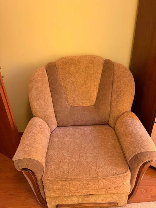 Canapea extensibilă 3 locuri + 2 fotolii extensibile — stare impecabilă - Pret negociabil