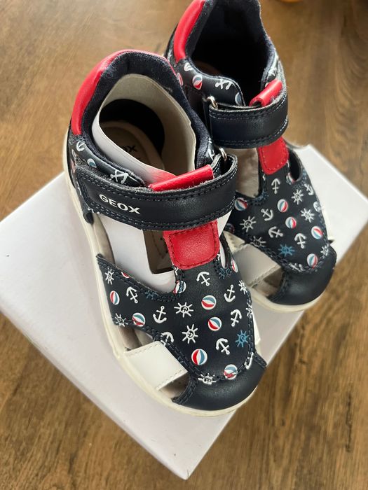 Geox сандали естествена кожа 25номер