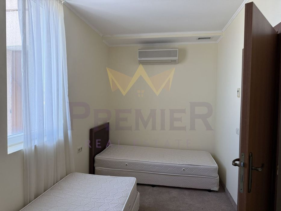 Продава се Тристаен апартамент в Поморие - 127 кв.м за 646 €/кв.м - Снимка #11