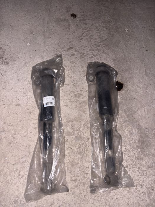 б/у амортизатор  Малибу Шевроле