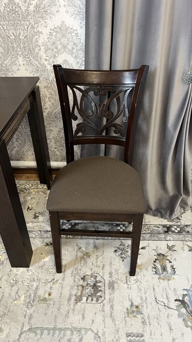 Продам стол со стульями