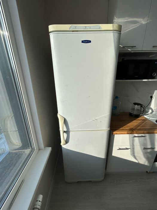 Холодильник продаю б/у